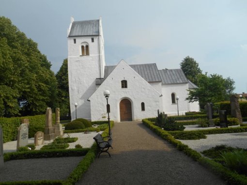 Entré in till Fjelie kyrka Lund