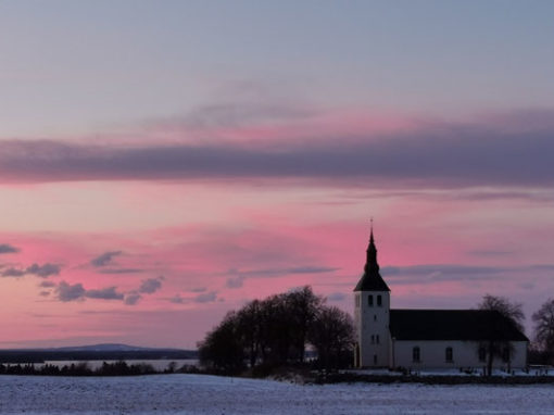 Gudhems Kyrka - Kloster med Kinnekulle