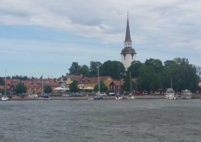 Stadsvy och Mariefreds kyrka Foto Bo Adriansson