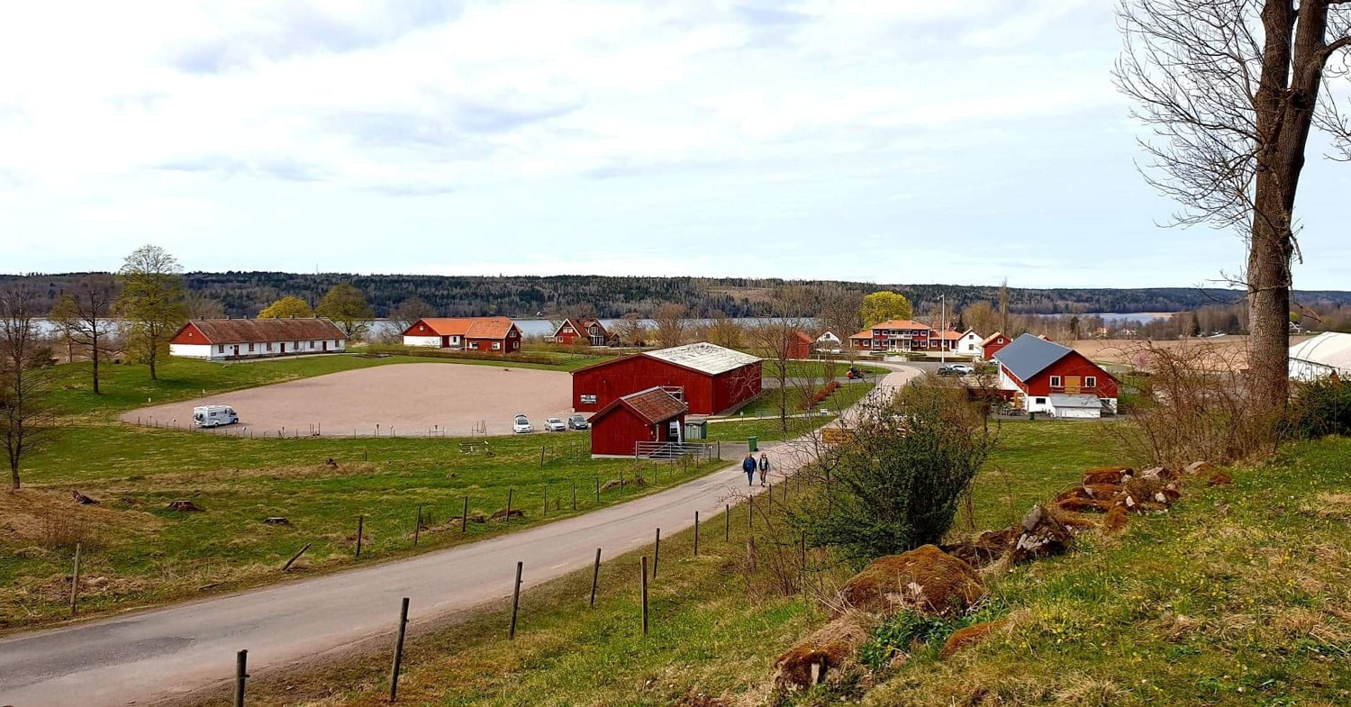 Karlsfors gård